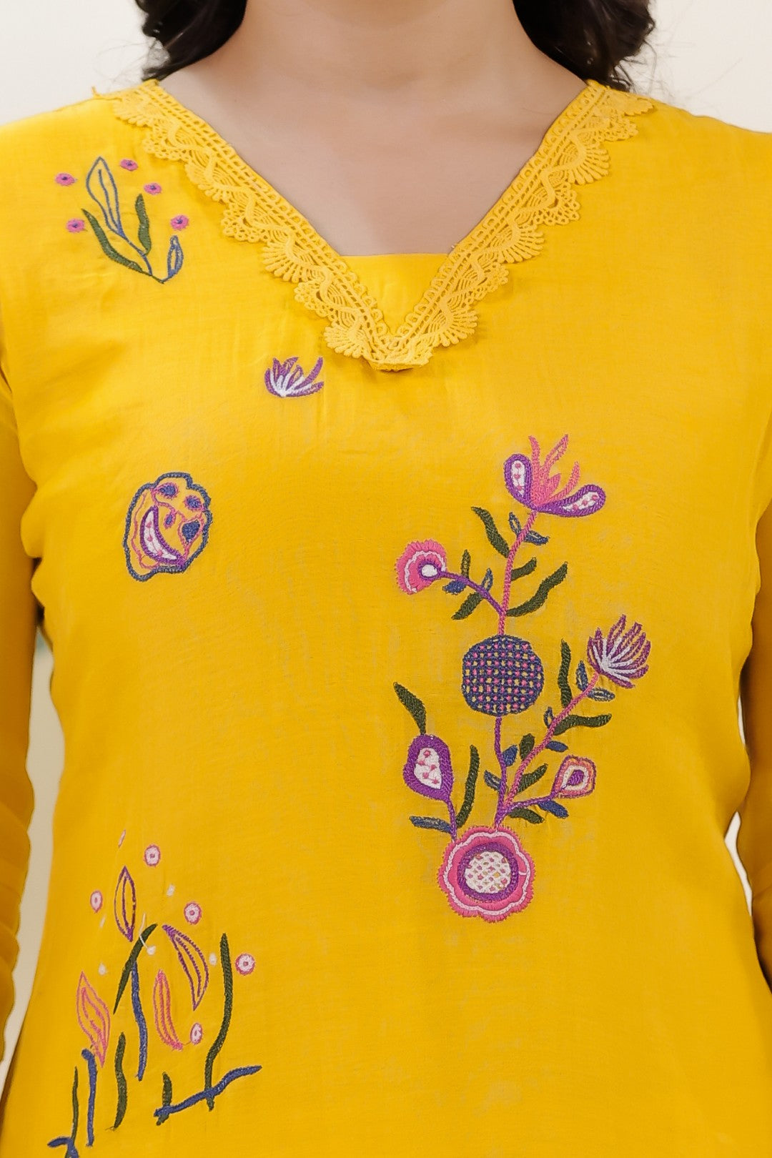 Yellow Mosh Chanderi Suit with Kashmiri Work, Pant & Dupatta
