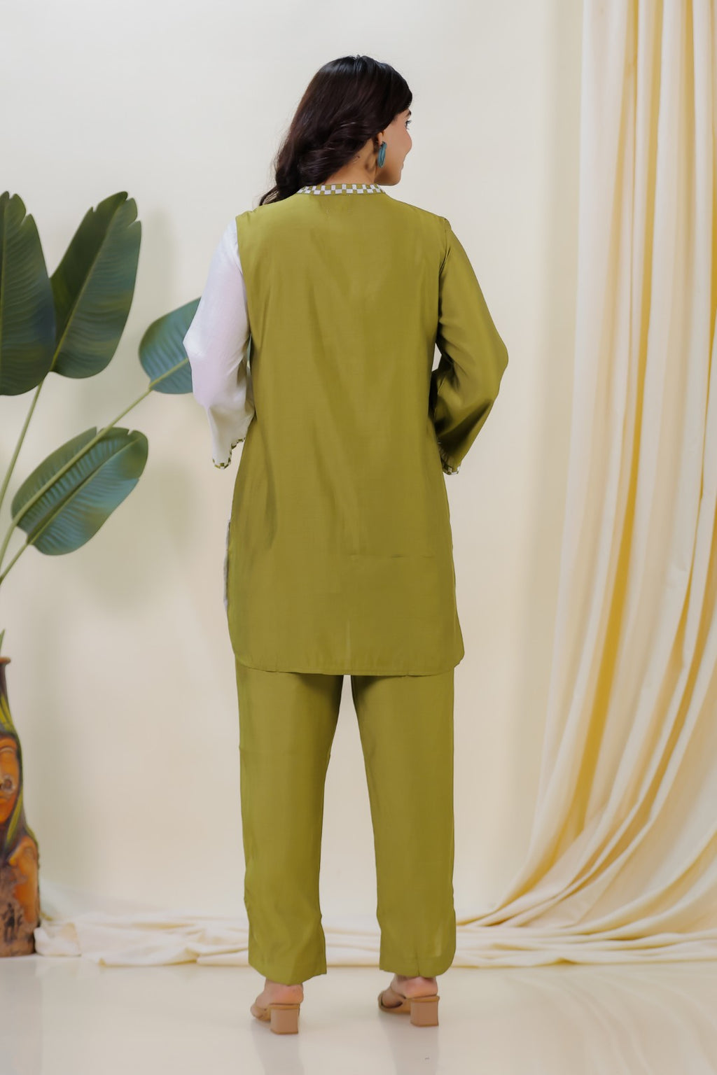 Mehendi Green & Silver Muslin with Thread Work Co-ord Set