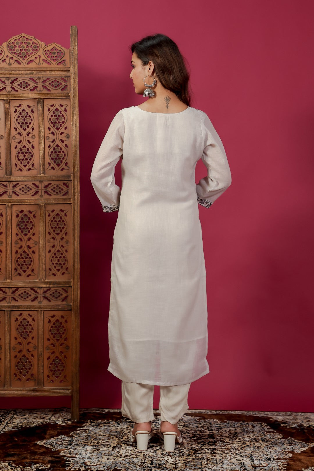 Off White Jute Linen Suit with Duck Print & Lucknavi Work, Bottom & Dupatta