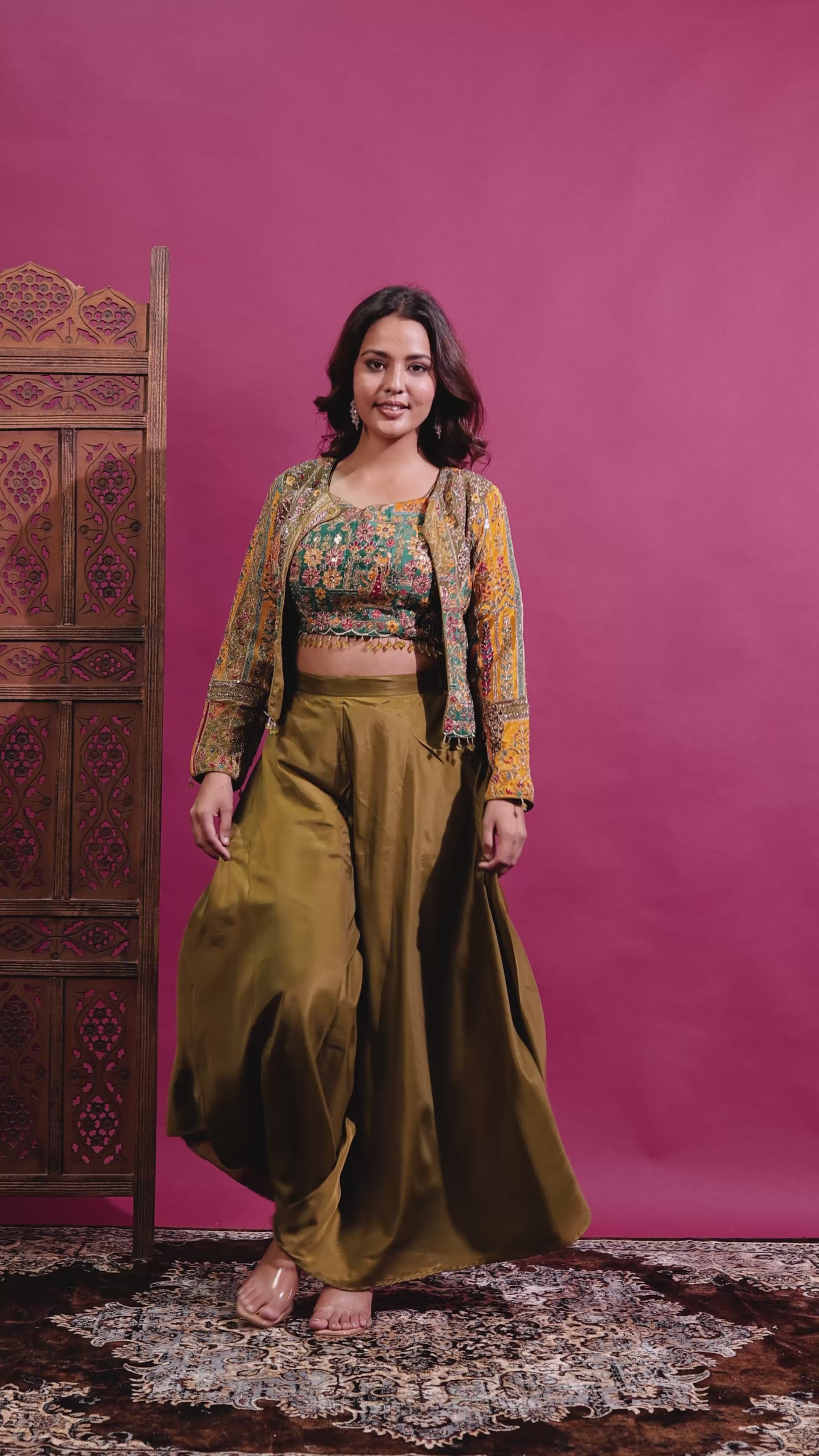 Mehendi Green Crepe Silk with Rajwadi Print & Zari Work Blouse and Jacket